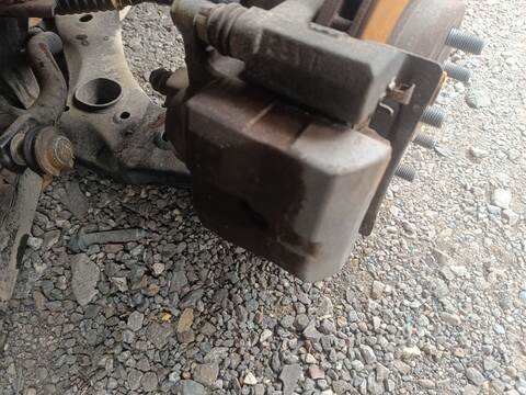 Pinza Freno Delantera Izquierdo Toyota Prius 2ZRFXE AUT.