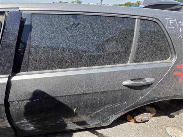 Puerta Trasera Izquierda Volkswagen Golf CLHA