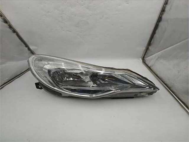 Faro Derecho Opel Corsa 1.2 ESSENTIA [1.2 LTR. - 63 KW CAT (A 12 XER - LDC)]