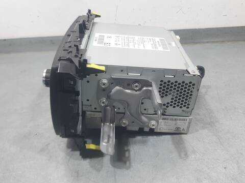 Foto 2ª: Sistema GPS Toyota Yaris ACTIVE 99CV 73KW [1NR] (2014)