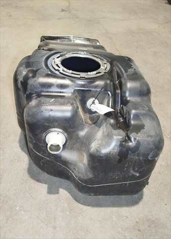 Foto 3ª: Deposito de Combustible Nissan Navara 2.3 TD D23 [YS23] (2018)