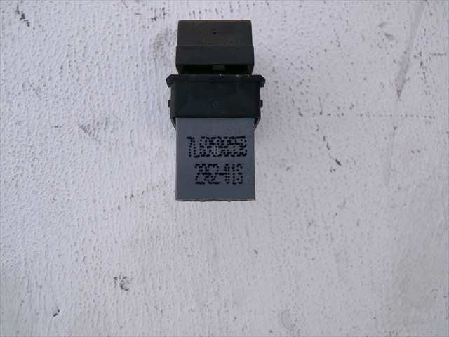 Foto 3ª: Botonera Elevalunas Seat Ibiza 1.2 G MODELO 6J, 2012-2015 [CGP] (2013)