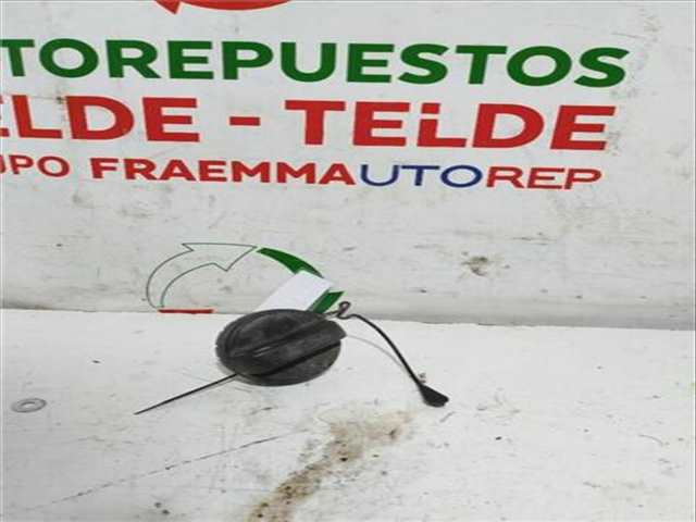 Tapa Exterior Combustible Toyota Prius 1.8 ADVANCE [1.8 LTR. 73KW 16V CAT HIBRIDO)]