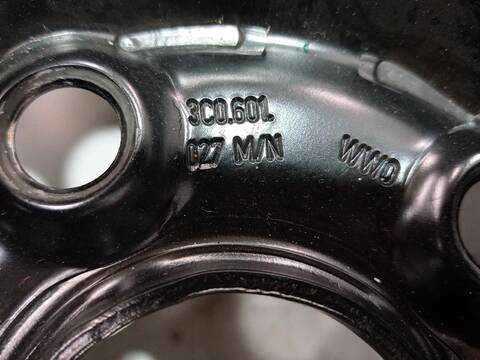 Foto 3ª: Neumatico Volkswagen Passat INDIVIDUAL 140CV (2005)