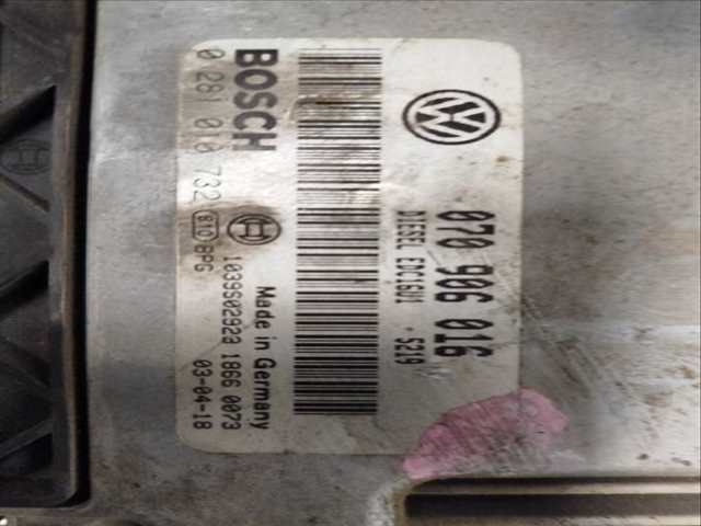 Foto 2ª: Centralita Motor ECU Volkswagen Touareg VERSION INDEFINIDA (2006)
