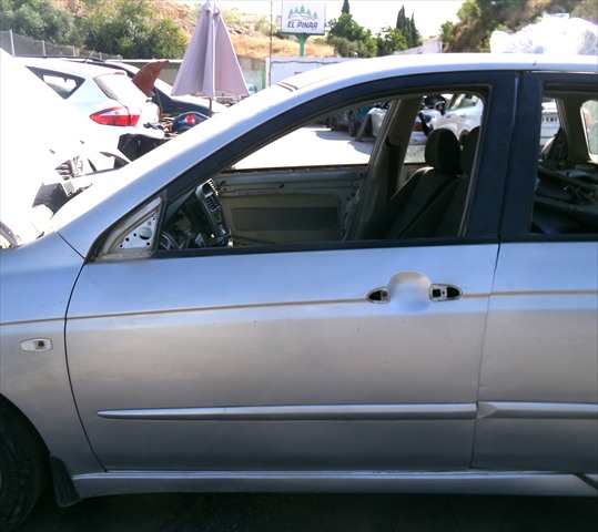 Puerta Delantera Izquierda Kia Cerato 2.0 CRDI 2004-2009