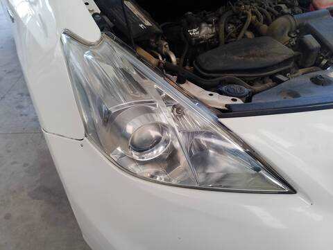 Faro Derecho Toyota Prius BASIS 99CV 73KW