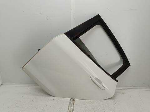 Puerta Trasera Izquierda Peugeot 208 STYLE 82CV 60KW