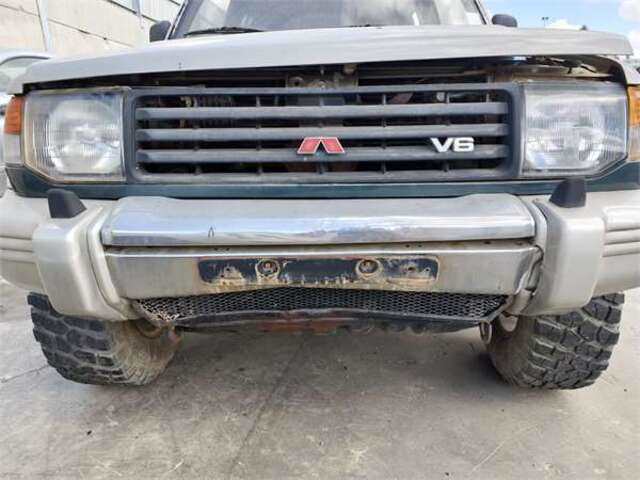 Paragolpes Delantero Mitsubishi Montero SIN PAPELES