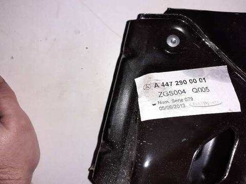 Foto 3ª: Pedal Freno Mercedes Clase V 200 136CV 100KW