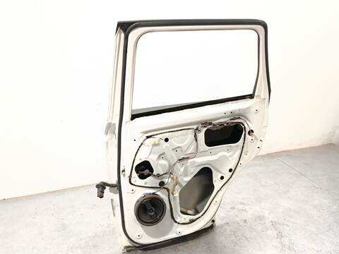 Foto 4ª: Puerta Trasera Derecha Mitsubishi Outlander 2.0 HYBRID 4WD GG2W) 121CV 89KW [4B11] (2013)