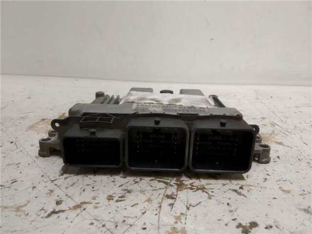 Foto 2ª: Centralita Motor ECU Peugeot 308 1.6 ACCESS [1.6 LTR. - 68 KW 16V HDI FAP] [9HP 0 9H06]