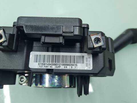 Foto 2ª: Mando Multifuncion Fiat Doblo EASY 95CV 70KW [263A7000] (2015)