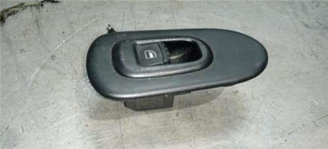 Foto 2ª: Botonera Elevalunas Seat Toledo 2.3 EXECUTIVE [2.3 LTR. - 110 KW VR5 CAT (AGZ)]