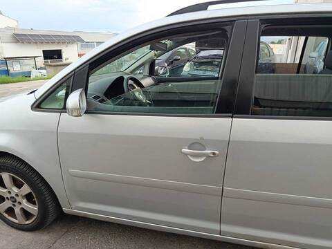 Puerta Delantera Izquierda Volkswagen Touran AZV