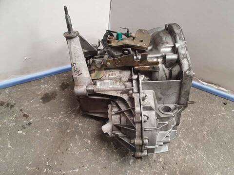 Foto 3ª: Caja Cambios Renault Laguna DYNAMIQUE LUXE GRANDTOUR 120CV 88KW [F9QD674] (2005)