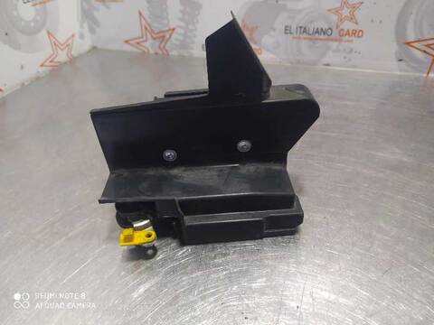 Foto 3ª: Cerradura Puerta Trasera Izquierda Dacia Sandero STEPWAY 90CV 66KW [K9K C6] (2014)