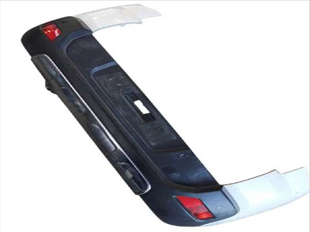 Paragolpes Trasero Peugeot 3008 1.6 HDI 109CV