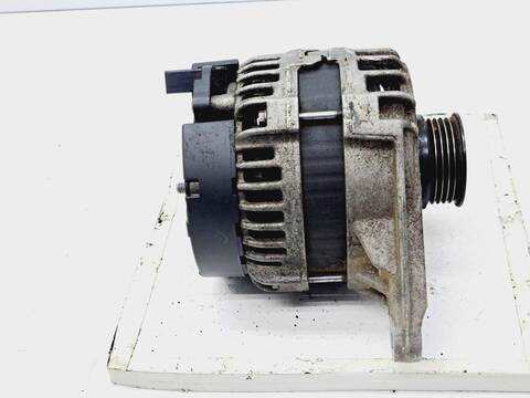 Foto 3ª: Alternador Mercedes Clase C 160 CLA 220 CDI 117.303) 177CV 130KW [651930] (2015)