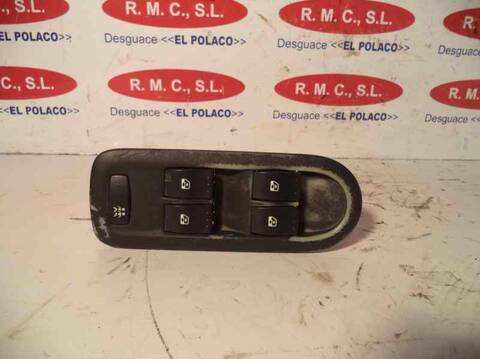 Botonera Elevalunas Renault Megane 1.6 16V BERLINA 113CV 83KW II BERLINA 5P