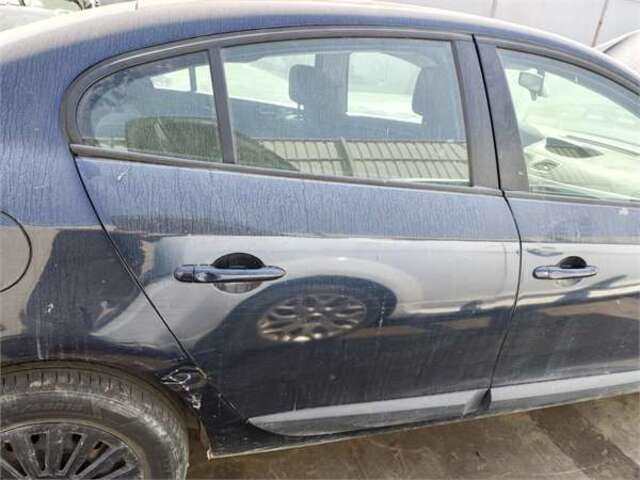 Puerta Trasera Derecha Renault Fluence 1.5 DYNAMIQUE [1.5 LTR. - 81 KW DCI DIESEL FAP]