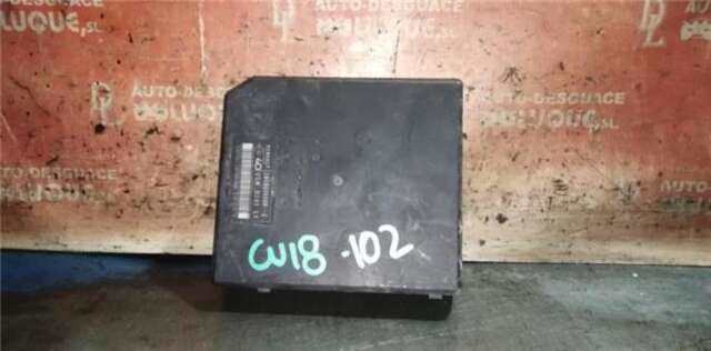 Foto 3ª: Caja Reles Fusibles Renault Megane III BERLINA 5P (2008-_) [K9KG832]