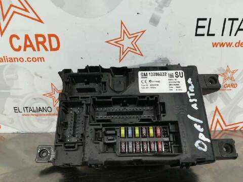 Caja Reles Fusibles Opel Corsa ´´111 YEARS´´ 75CV 55KW