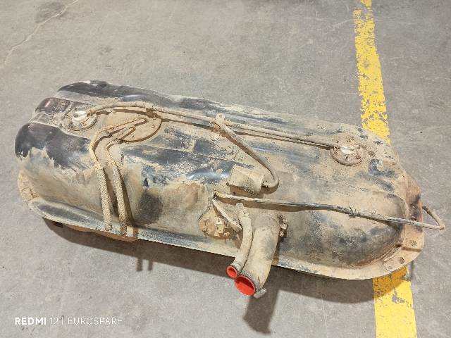 Foto 4ª: Deposito de Combustible Mitsubishi L200 2.5 D 4P CAJA ABIERTA [4D56] (1999)