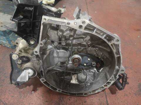 Caja Cambios Peugeot 208 ZM01