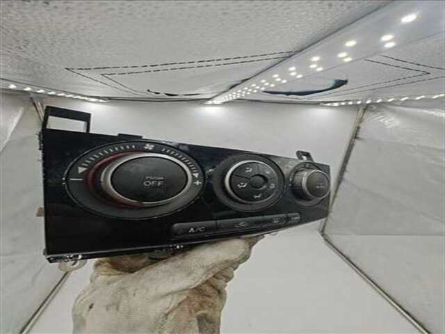 Foto 2ª: Mando Climatizador Mazda 3 1.6 CRDT ACTIVE [1.6 LTR. - 80 KW CD DIESEL CAT] [Y6]