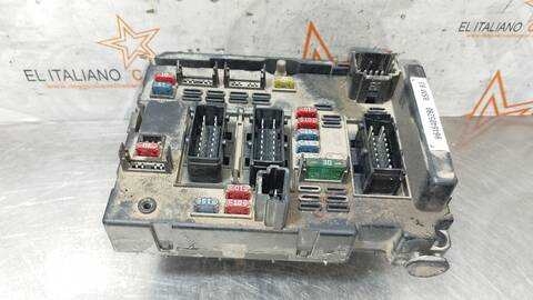 Caja Reles Fusibles Peugeot 307 XS 107CV 79KW