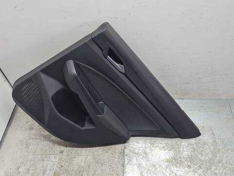Tapizados Cartoneras Volkswagen Golf LIFE 115CV 85KW