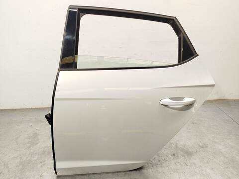Puerta Trasera Izquierda Seat Leon 1.4 TGI 110CV 81KW