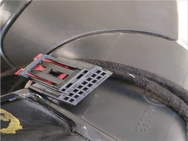 Foto 3ª: Retrovisor Derecho Volkswagen Passat 1.6 TDI BERLINA 105CV 77KW [CAYC] (2010)