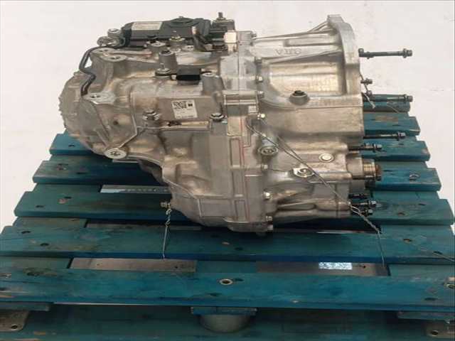 Foto 2ª: Caja Cambios Automatica Volvo XC 60 CORE AWD 250CV 184KW AUT. [B420T11] (2025)