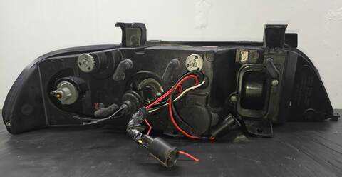 Foto 2ª: Faro Izquierdo Bmw Serie 5 518 306D1 AUT. (2004)