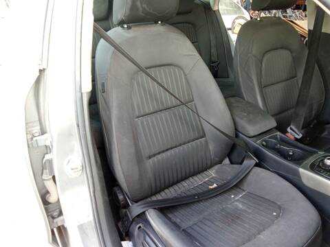 Cinturón Delantero Derecho Audi A4 2.7 TDI 190CV 140KW