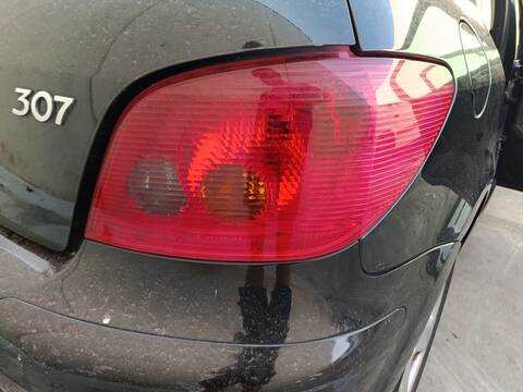 Piloto Trasero Derecho Peugeot 307 NFU