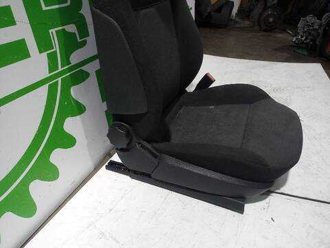 Foto 3ª: Asiento Delantero Derecho Opel Astra ESSENTIA 90CV [Z14XEP] (2004)