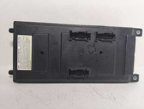 Foto 2ª: Caja Reles Fusibles Land Rover Range 2.7 TD V6 CAT 190CV (2005)