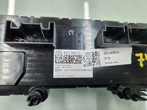 Foto 3ª: Mando Climatizador Volkswagen T-Roc STYLE 149CV 110KW [DXDB] (2024)