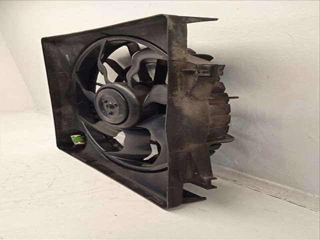 Foto 3ª: Electroventilador Hyundai ix35 TECNO STAR 2WD 116CV 85KW [D4FD] (2014)