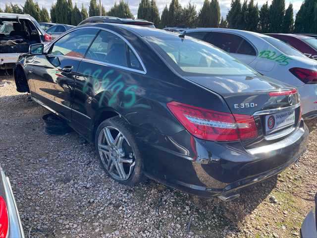 Foto 2ª: Piloto Trasero Izquierdo Mercedes Clase E 350 3.0 CDI 213cv [642838] (2012)