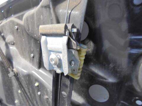 Foto 3ª: Elevalunas Eléctrico Delantero Izquierdo Volkswagen Passat 2.0 TDI BERLINA 140CV 103KW [CBA] (2008)