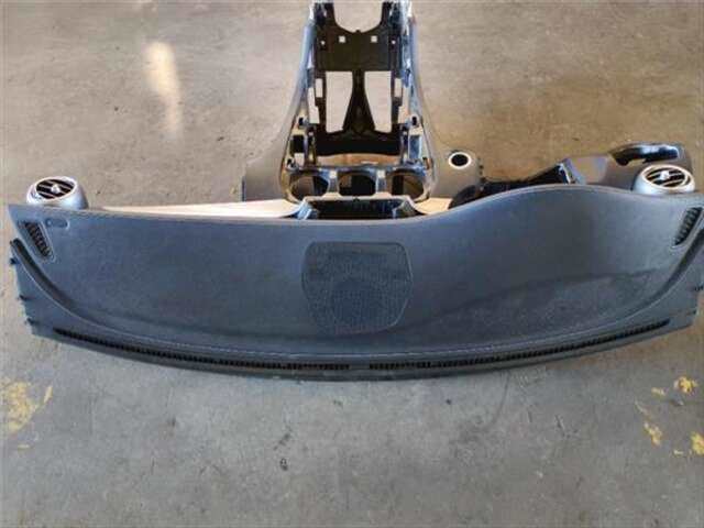 Foto 2ª: Salpicadero Mercedes Clase C 160 2.1 C 220 D (205.304) [2.1 LTR. - 125 KW CDI CAT] [651.921]