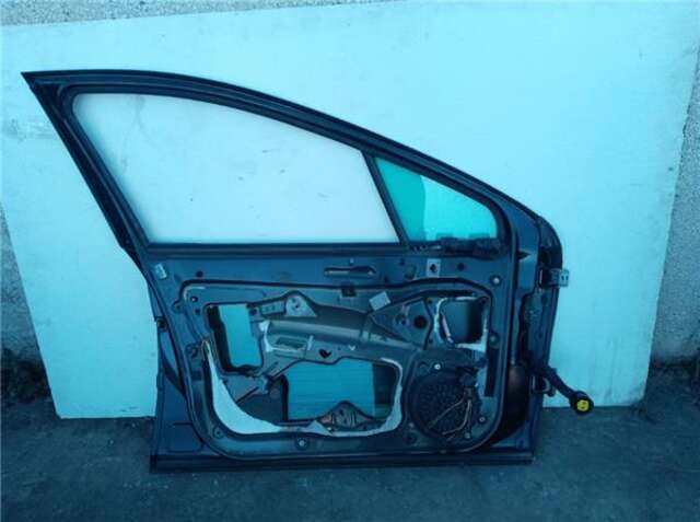Foto 3ª: Puerta Delantera Izquierda Peugeot 407 1.6 CONFORT [1.6 LTR. - 80 KW HDI FAP CAT (9HZ - DV6TED4)] [9HZ (DV6TED4)]