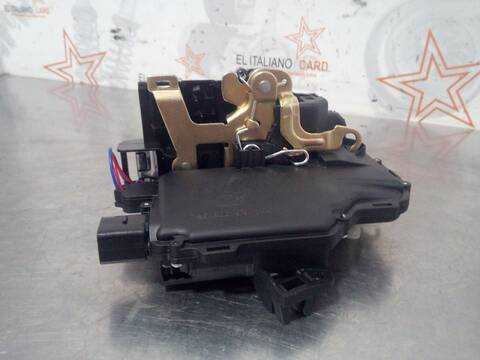 Foto 3ª: Cerradura Puerta Trasera Derecha Volkswagen Golf BERLINA 90CV 66KW (1997)