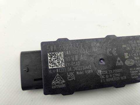 Foto 3ª: Centralita Motor ECU Volkswagen Golf STYLE 115CV [DXDE] (2024)