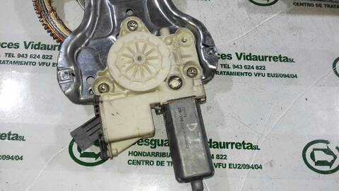 Foto 2ª: Elevalunas Eléctrico Delantero Izquierdo Toyota Avensis 2.0 D4-D EXECUTIVE BERLINA 5-PTAS.) 116CV 85KW [1CDFTV] (2004)