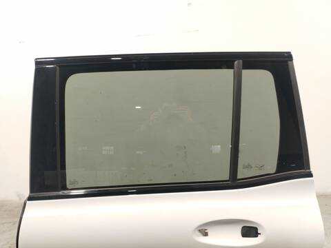 Foto 2ª: Puerta Trasera Izquierda Mercedes Clase GLB 200 2.0 D 150CV 110KW AUT. 4MATIC 247.613 [654920] (2023)